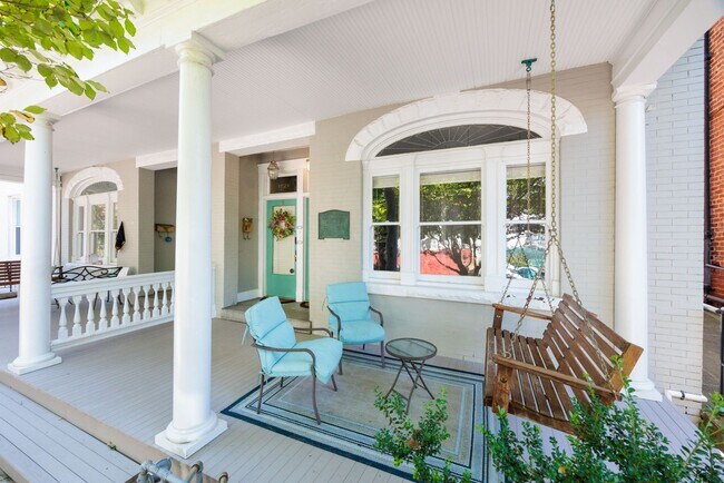 Foto del edificio - 1721 Hanover Ave