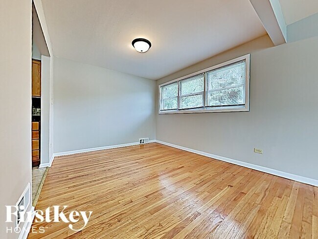 Building Photo - 21320 Butterfield Pkwy