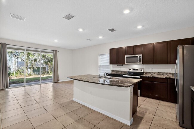 Building Photo - 13808 NW 9th Rd