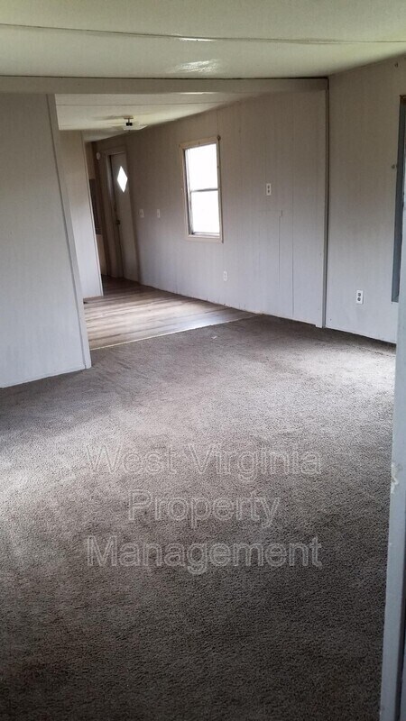 Building Photo - 103 Jean Ln