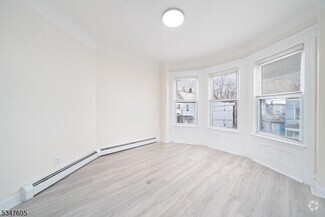 Building Photo - 46 Montrose Terrace