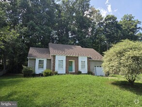 Building Photo - 10620 Cobblestone Dr