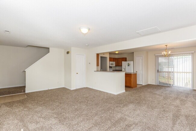 Building Photo - 15718 De Havilland Dr