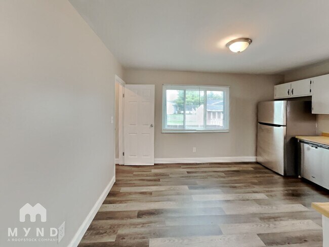 Foto del edificio - 654 Hillsdale Dr