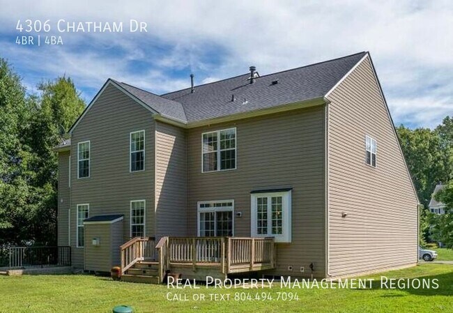 Foto del edificio - 4306 Chatham Dr