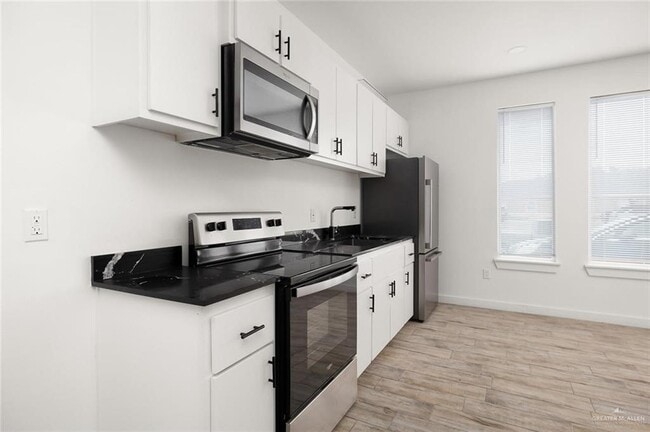 Foto del edificio - 1429 W Harrison Ave