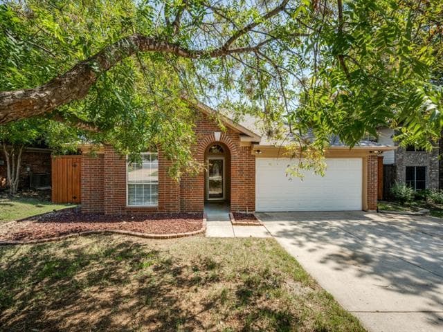 Foto del edificio - 734 Winding Oak Bend