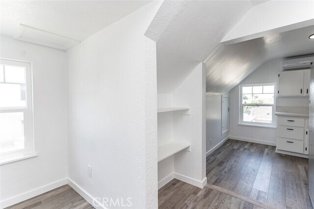 Foto del edificio - 6741 Newlin Ave