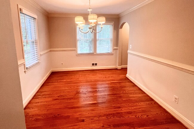 Building Photo - 1451 Pathfinder Ln