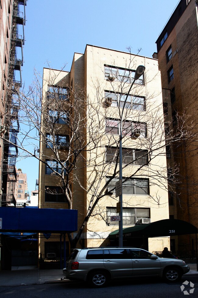 251 W 74th St, New York, NY 10023 Apartments New York, NY