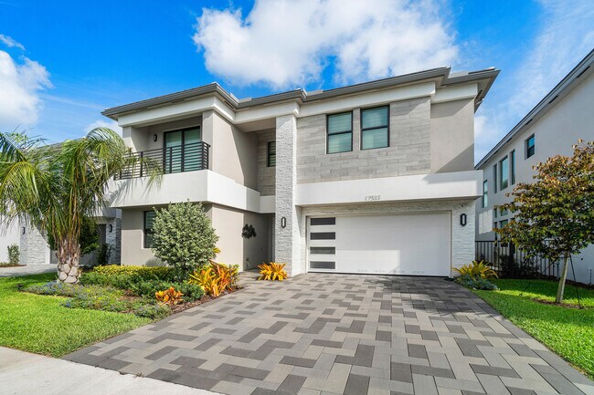 Foto del edificio - 17533 Sparkling River Rd