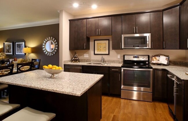 Foto del edificio - 110 Trotter Rd