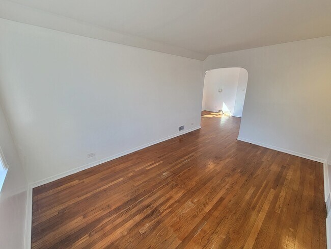 Foto del edificio - 4048 N Marmora Ave