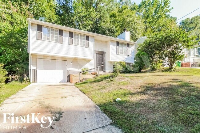 Building Photo - 2076 Scarbrough Dr