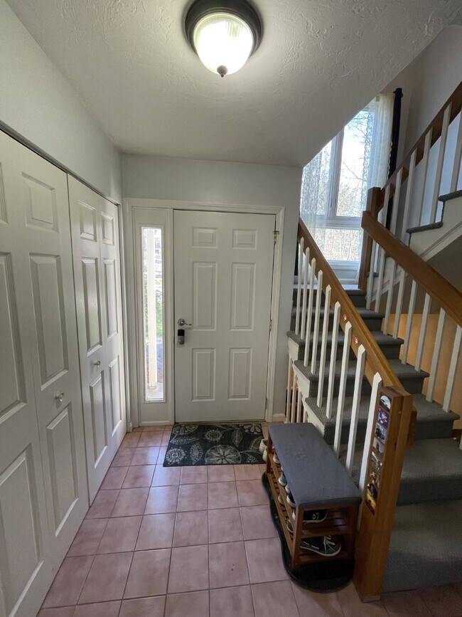 Building Photo - 244 Weatherstone Drive Worcester 3 Bed, 2....