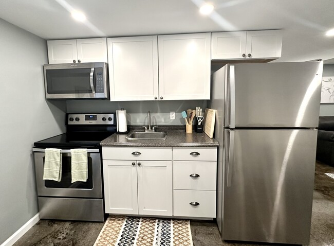 Kitchen - 6 Flat Rock Rd