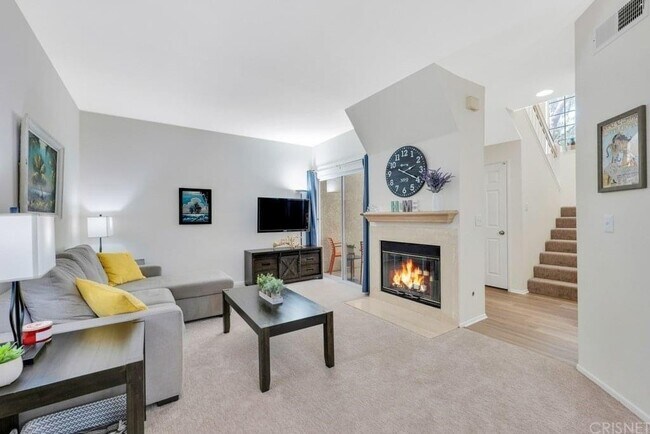 Foto del edificio - 624 Indian Oak Ln