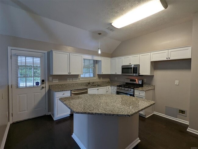 Building Photo - 6513 Sweet Gum Dr