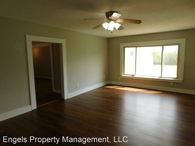 Foto del edificio - 5 br, 2 bath House - 400 S. Archer