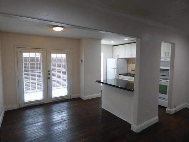 Building Photo - 4512 Amesbury Dr