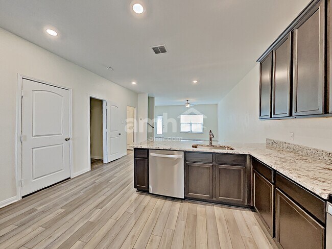 Building Photo - 7930 Cactus Plum Drive