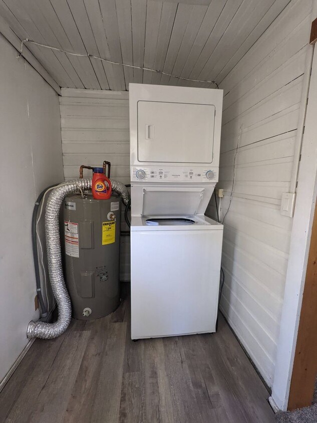 Foto del edificio - Cute One Bedroom Single Family Home in Oak Creek, CO