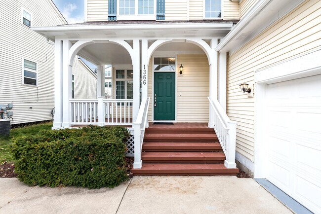 Foto del edificio - 1366 N Bay Dr