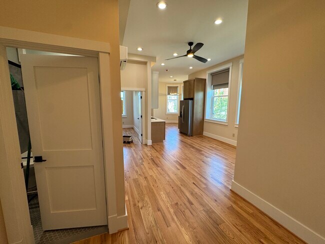 Sala de estar - 2031 Maryland Ave