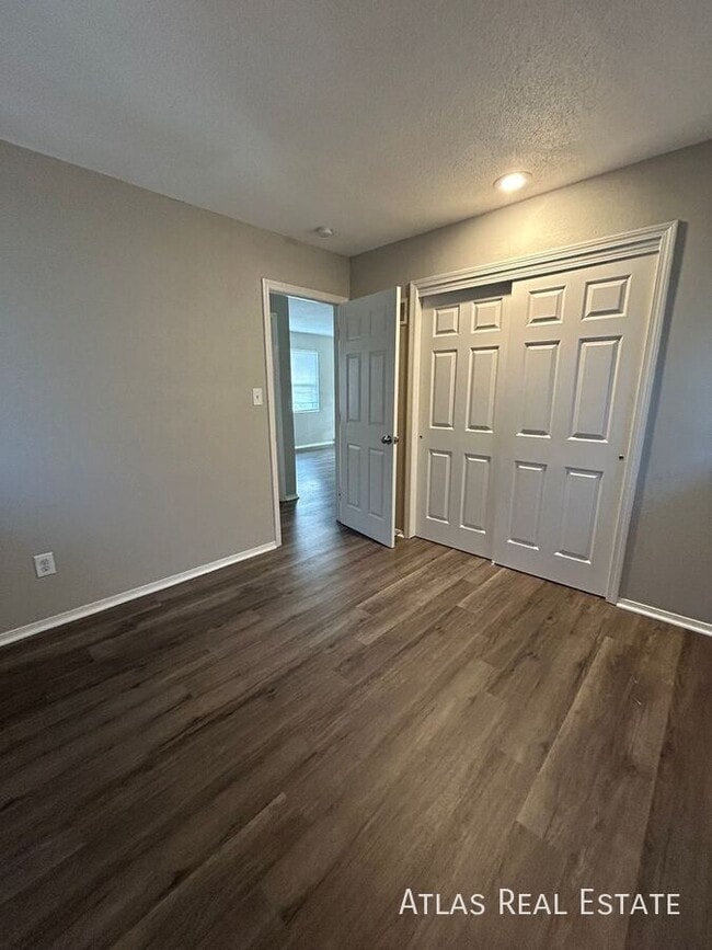 Foto del edificio - 9616-9618 E 23rd St S-9618