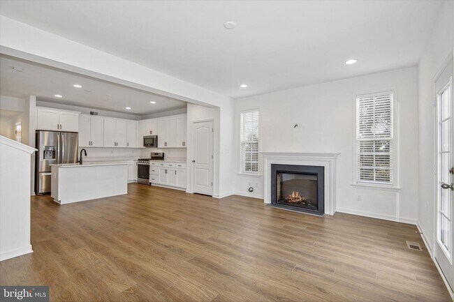 Building Photo - 154 Copeley Cir