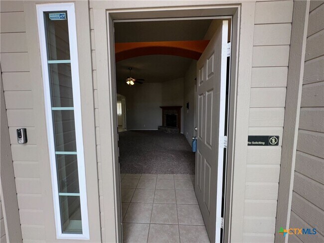 Foto del edificio - 2702 Montague County Dr