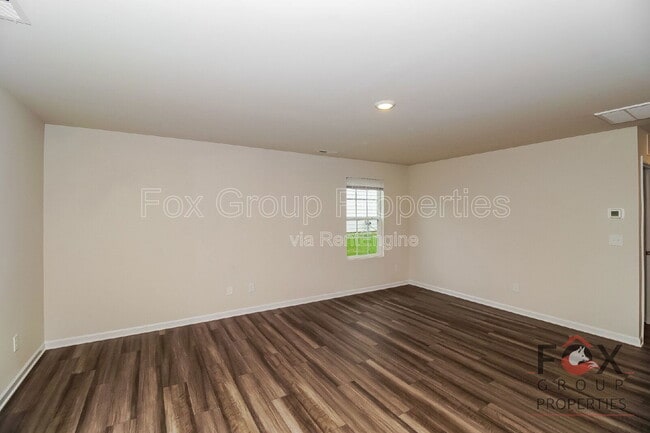 Building Photo - 131 Arden Ct