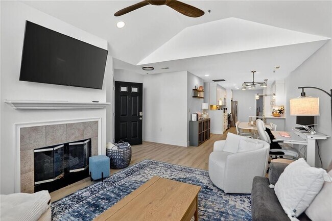 Foto del edificio - 9103 Windrush Ln