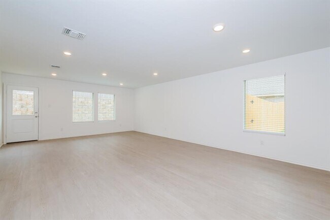 Building Photo - 9008 SW 20th St