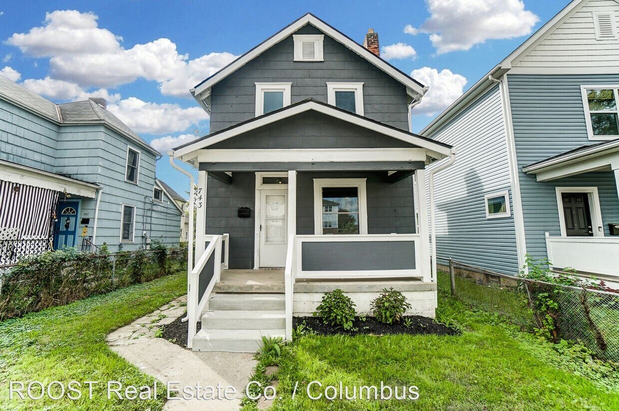 Primary Photo - 2 br, 2 bath House - 743 Reinhard Avenue