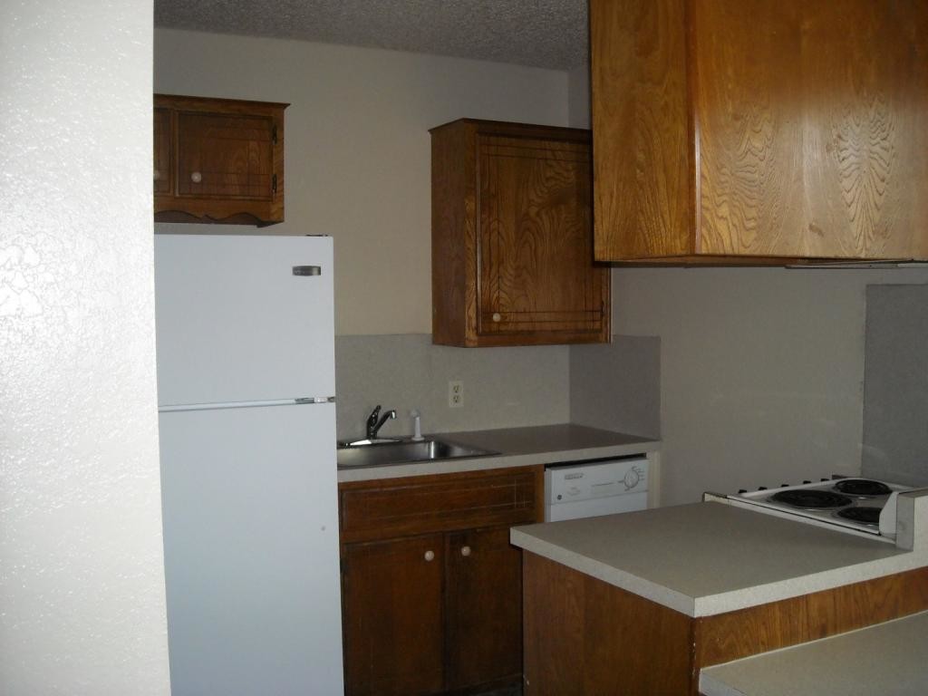 Building Photo - 306 N Davis Ave