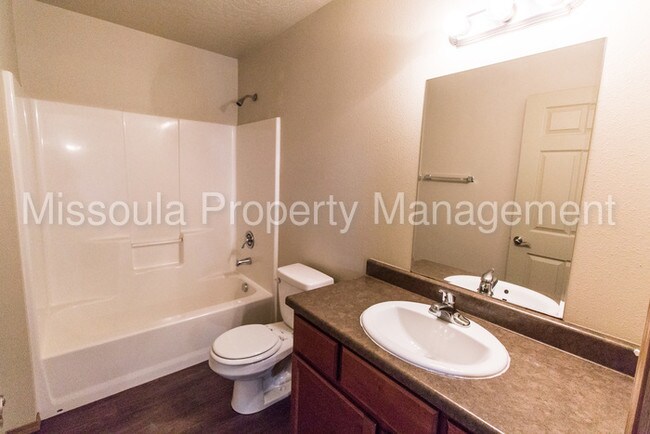 Foto del edificio - Newly Refurbished Apartment!