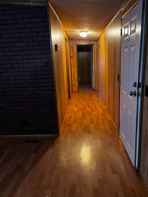 Building Photo - 1081 Mustang Dr