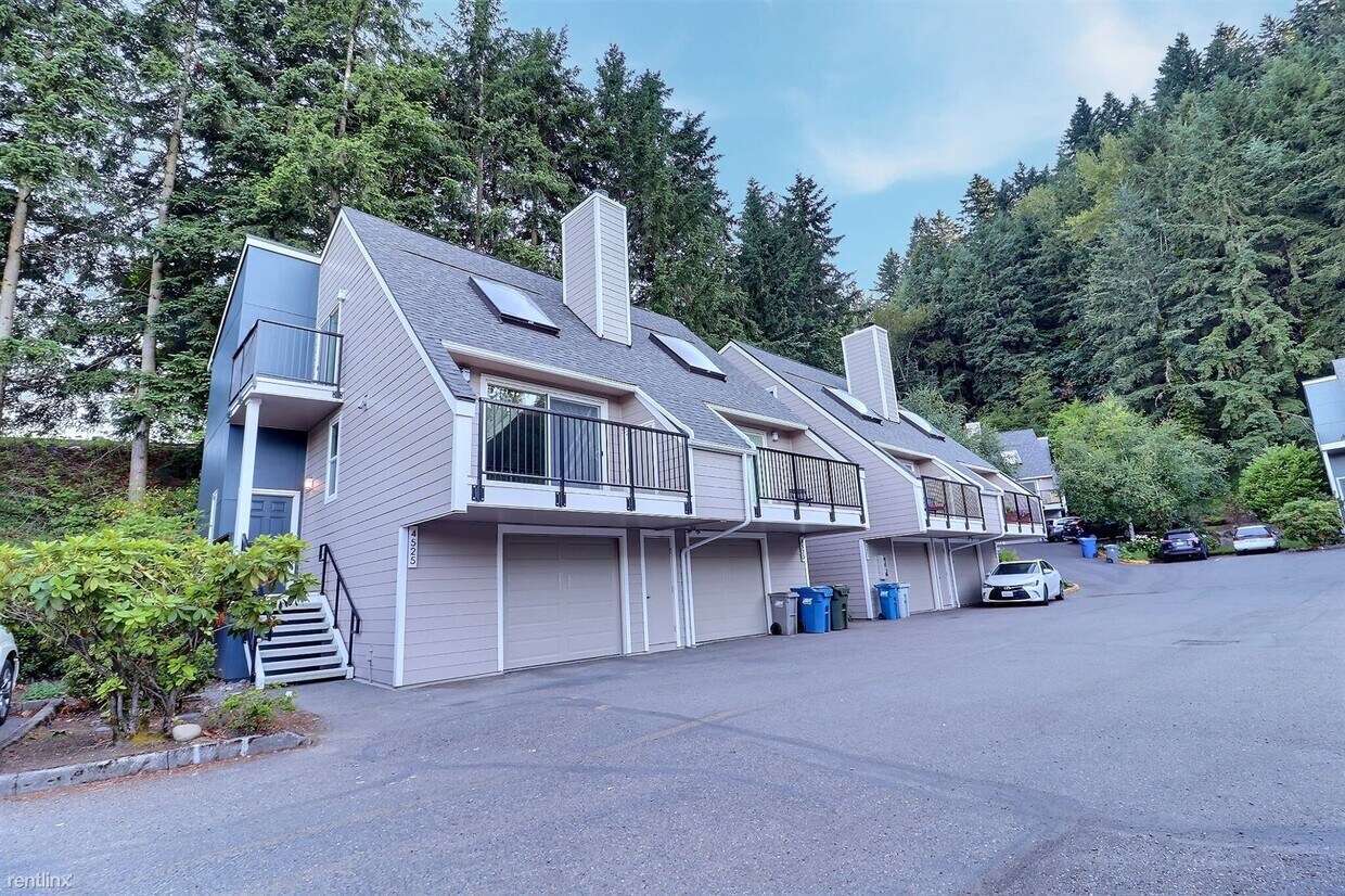 Primary Photo - 2 br, 1.5 bath Townhome - 4525 South 248th...