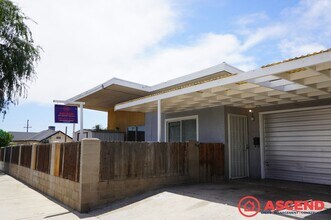 Building Photo - 1500-1504 Owens St