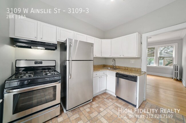 Building Photo - 3109 W Ainslie St
