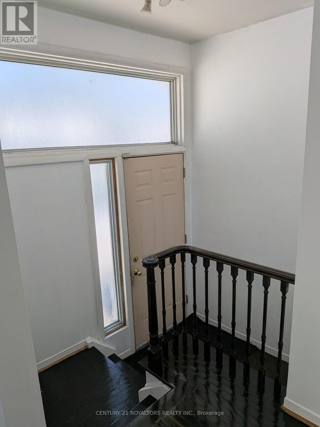 Building Photo - 50 Marbury Crescent