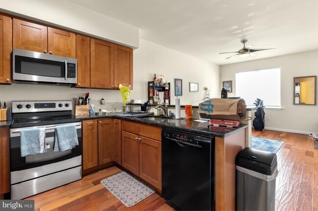 Building Photo - 1509 Frankford Ave