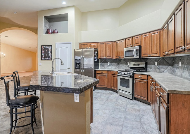 Building Photo - 17592 W Copper Ridge Dr