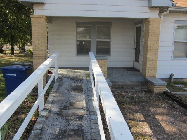 Foto del edificio - 3002 Montgomery Rd