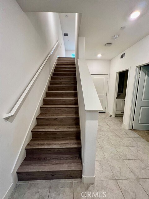 Building Photo - 1517 St Simon Cir