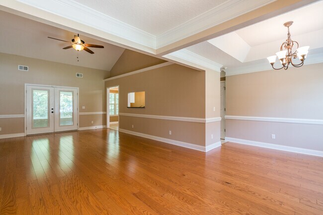 Foto del edificio - 633 Wilkinson Rd