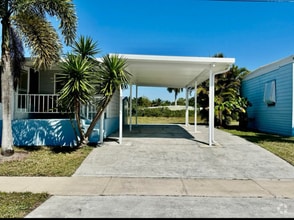 Building Photo - 4385 Mockingbird Dr
