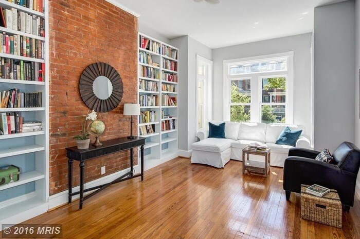 Primary Photo - 642 E St NE