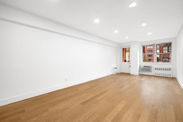 Foto principal - 1 bedroom in New York NY 10011